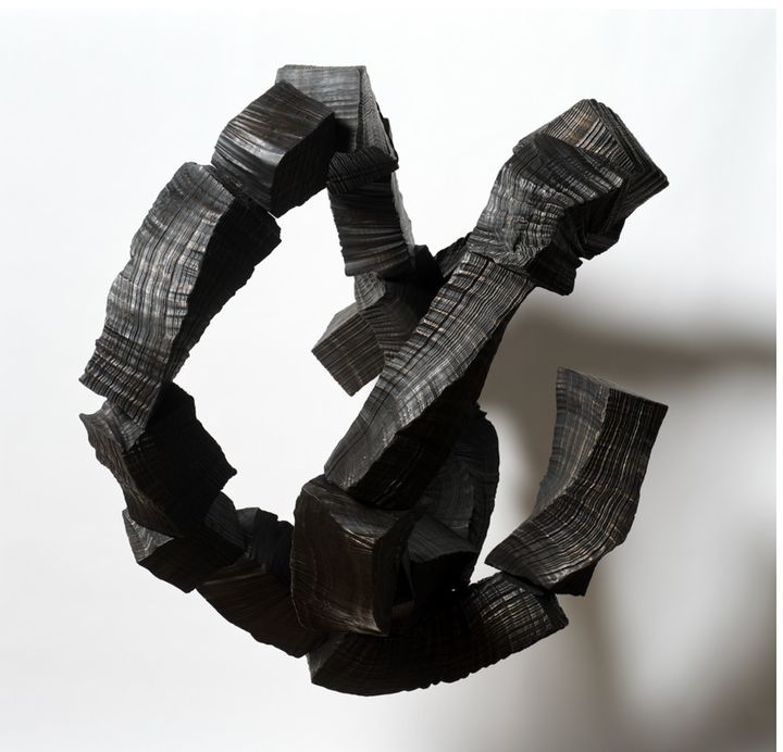 Lee Bae, Brushstroke A3, 2025, Bronze, 170 x 165 x 120 cm. Courtesy the artist and Esther Schipper, Berlin/Paris/Seoul Photo © the artist&nbsp; *재판매 및 DB 금지