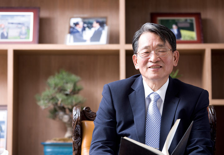 [부산=뉴시스] 학교법인 동의학원 김인도 이사장. (사진=동의대 제공) 2025.09.01. photo@newsis.com&nbsp; *재판매 및 DB 금지