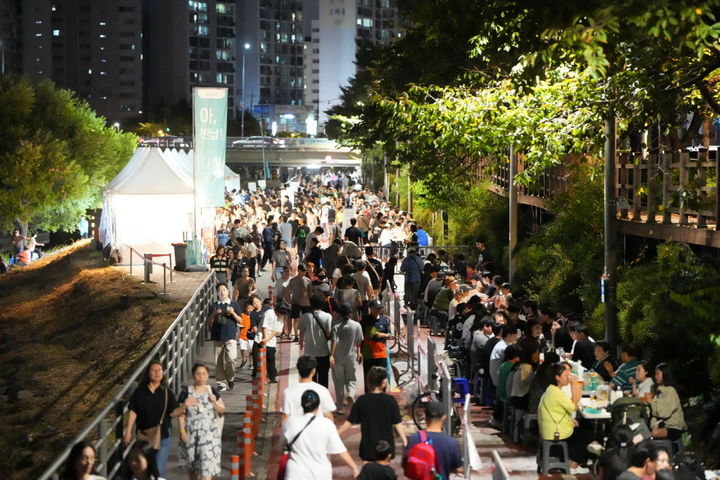 [서울=뉴시스]&nbsp; ‘2024 강북 백맥축제’ 행사장 일대. 2025.09.01. (사진=강북구 제공) *재판매 및 DB 금지
