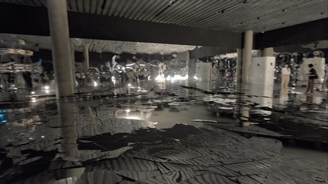 [사진=박현주미술전문기자]블랙박스 이불의 '태양의 도시 II' *재판매 및 DB 금지