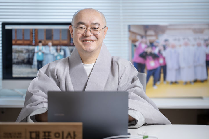 [서울=뉴시스] 묘장스님 (사진=불광출판사 제공) 2025.09.01. photo@newsis.com *재판매 및 DB 금지