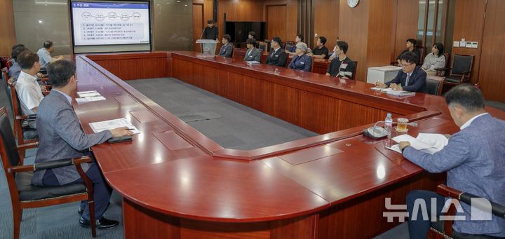 [세종=뉴시스]한전KDN 2025년 적극행정 우수사례 경진대회 수상식(사진=한전KDN 제공)