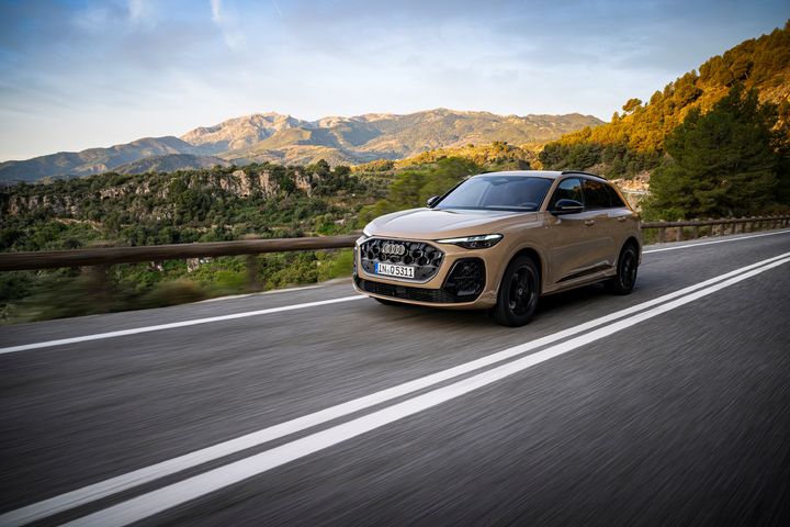 [서울=뉴시스] 아우디 코리아가 프리미엄 중형 스포츠실용차(SUV) '더 뉴 아우디 Q5 TFSI 콰트로'를 국내 공식 출시하고 판매를 시작한다고 2일 밝혔다. (사진=아우디 코리아 제공) photo@newsis.com *재판매 및 DB 금지