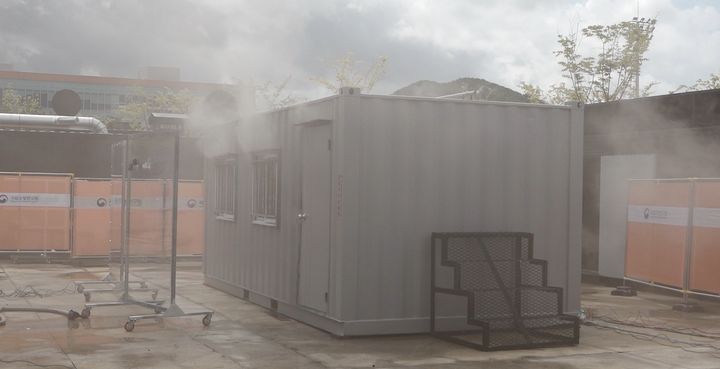 [청양=뉴시스] 배터리 화재실험 모습. *재판매 및 DB 금지