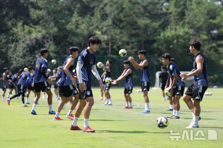 [서울=뉴시스]K리그1 울산의 난지형 잔디. (사진=울산 HD 제공)