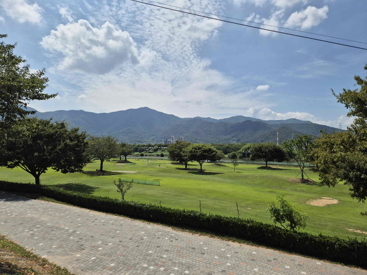 [밀양=뉴시스] 밀양파크골프장 전경. (사진=밀양시 제공) 2025.09.03. photo@newsis.com *재판매 및 DB 금지