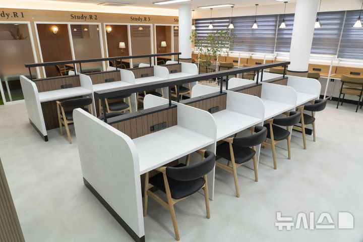 [전주=뉴시스]윤난슬 기자 = 전북특별자치도교육청은 순창·정읍·김제·장수·고창 등 5개 시군이 교육부의 '자기주도 학습센터 공모사업'에 모두 선정됐다고 2일 밝혔다. 사진은 남원고 모습. (사진=전북교육청 제공) photo@newsis.com 