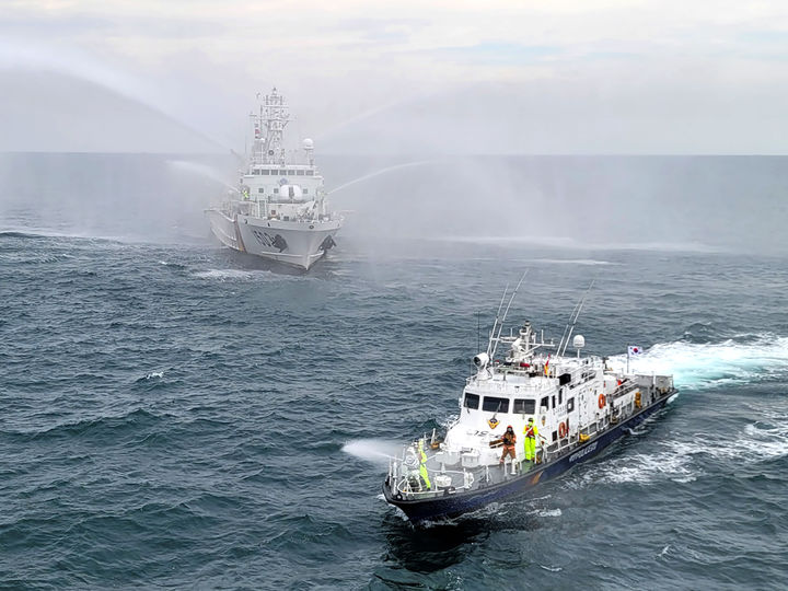[부산=뉴시스] 남해지방해양경찰청은 오는 4일부터 10월 중순까지 관내 5개 해양경찰서(울산·부산·창원·통영·사천)를 대상으로 '2025년 해상종합훈련'을 실시한다고 2일 밝혔다. (사진=남해해경청 제공) 2025.09.02. photo@newsis.com *재판매 및 DB 금지