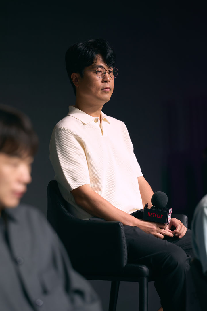 [서울=뉴시스] '솔로지옥' 김재원 PD가 서울 종로구 JW 메리어트 동대문 스퀘어에서는 '넷플릭스 예능 페스티벌 2025'에서 질의응답을 하고 있다. (사진=넷플릭스 제공) 2025.09.02, photo@newsis.com *재판매 및 DB 금지