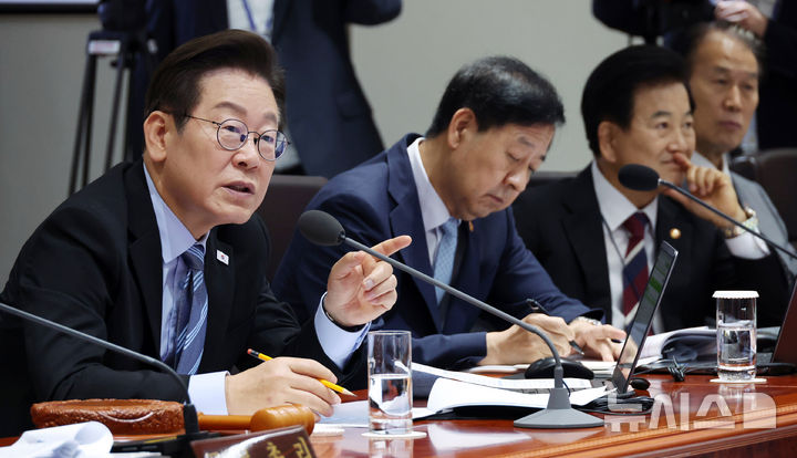 [서울=뉴시스] 고범준 기자 = 이재명 대통령이 2일 서울 용산 대통령실 청사에서 열린 제40회 국무회의에서 발언하고 있다. (대통령실통신사진기자단) 2025.09.02 bjko@newsis.com