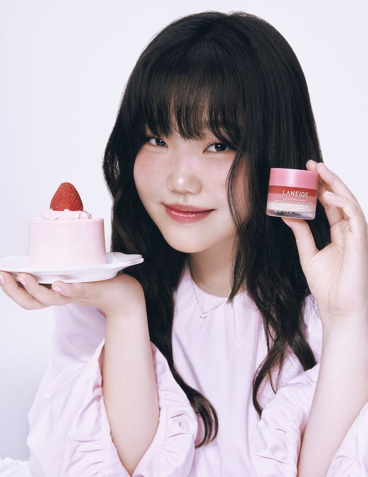 라네즈 국내 앰배서더로 선정된 AKMU 이수현.(사진=아모레퍼시픽 제공) *재판매 및 DB 금지