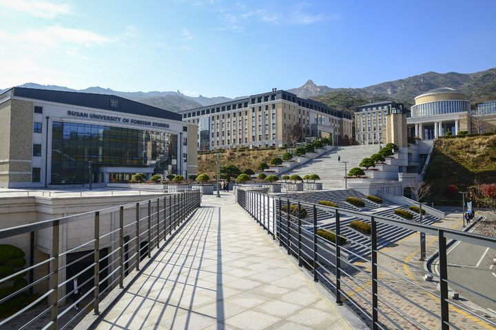 [부산=뉴시스] 부산 금정구 부산외국어대학교. (사진=부산외대 제공) 2025.09.03. photo@newsis.com  *재판매 및 DB 금지