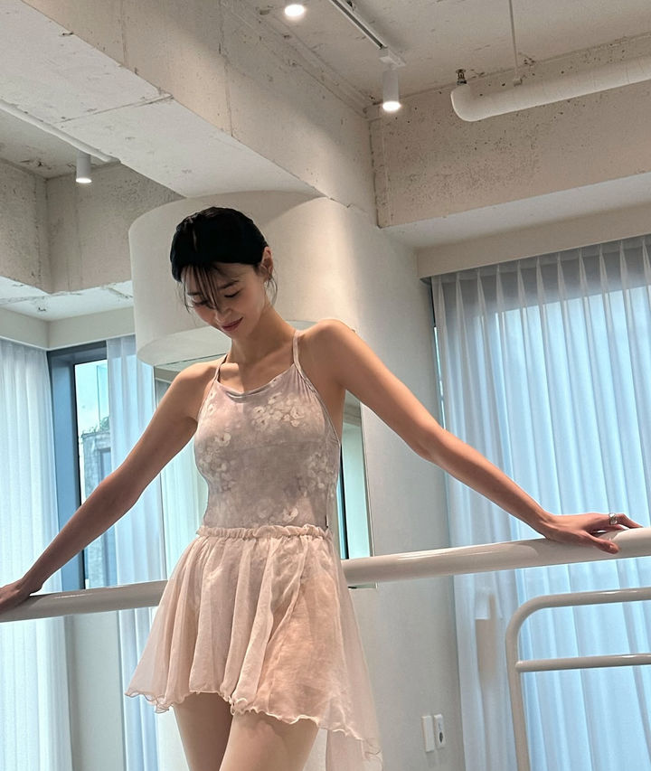 [서울=뉴시스] 배우 권나라. (사진=권나라 인스타그램 캡처) 2025.09.03. photo@newsis.com *재판매 및 DB 금지
