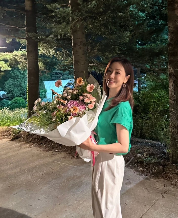 [서울=뉴시스] 배우 오나라. (사진=오나라 인스타그램 캡처) 2025.09.03. photo@newsis.com *재판매 및 DB 금지