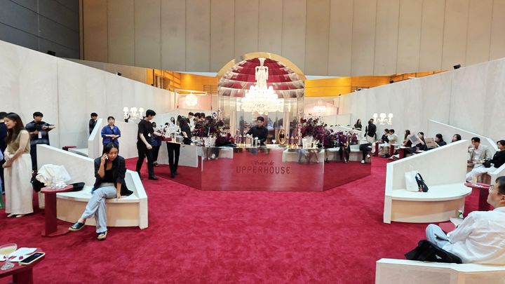 [사진=박현주 미술전문기자] 3일 코엑스에서 개막한 프리즈서울205에 문을 연 VIP라운지. *재판매 및 DB 금지