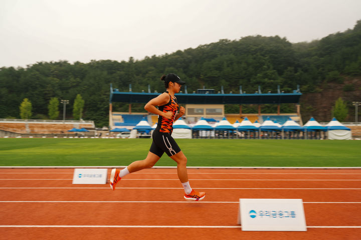 [서울=뉴시스] 제42회 회장배 전국 근대5종경기대회에서 3관왕에 오른 김예나. (사진=대한근대5종연맹 제공) *재판매 및 DB 금지