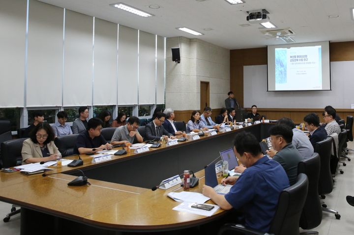 [부산=뉴시스] '부산형 해양신산업 선도전략 수립 연구' 착수보고회 현장. (사진=부산과학기술고등교육진흥원 제공) 2025.09.03. photo@newsis.com *재판매 및 DB 금지