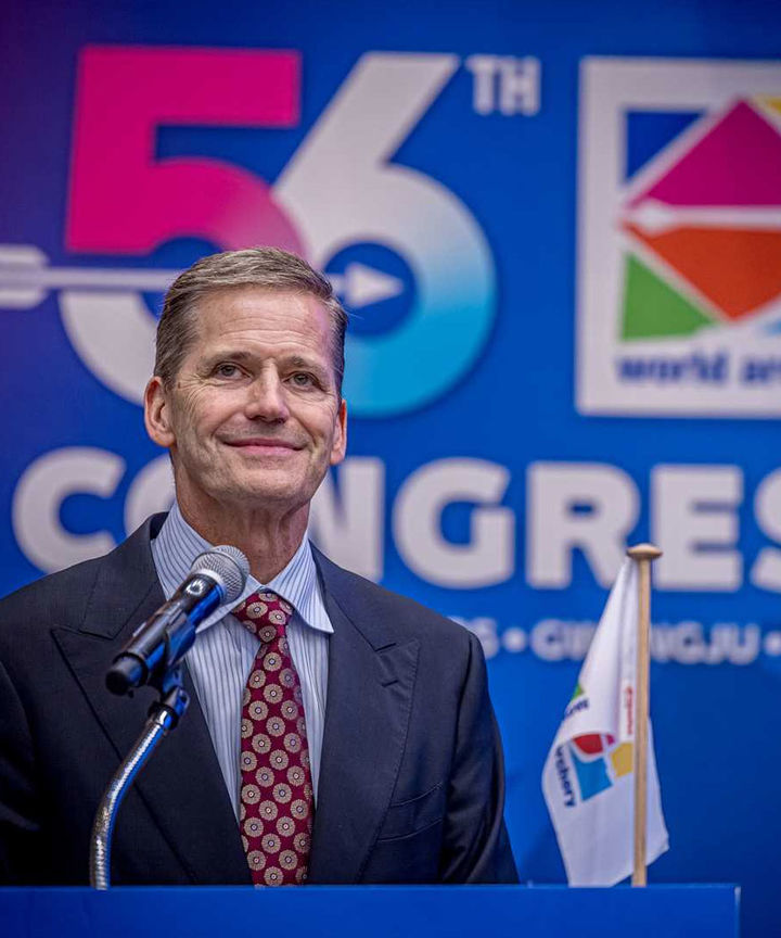 [서울=뉴시스]세계양궁연맹 새 수장 최대 양궁 장비 제조업체 이스턴 회장. (사진=WA 소셜미디어 캡처) 2025.09.03. photo@newsis.com *재판매 및 DB 금지 