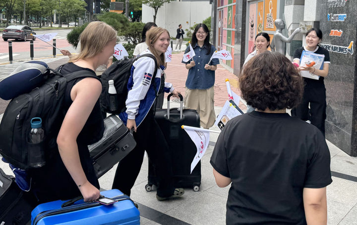 [광주=뉴시스] 광주2025현대세계양궁선수권대회 아이슬란드 선수들. (사진=광주시청 제공). photo@newsis.com *재판매 및 DB 금지