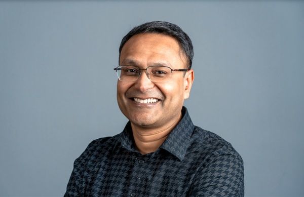 [서울=뉴시스] 프라사드 칼야나라만 AWS 인프라 서비스 부사장, (사진=SKT 뉴스룸) *재판매 및 DB 금지