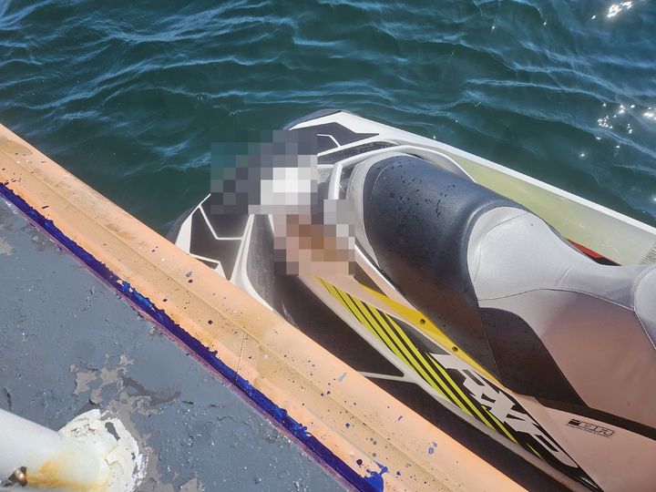 [부산=뉴시스] 3일 오후 부산해양경찰서는 광안리 앞바다에서 수상오토바이를 불법으로 운항한 일행을 적발했다. (사진=부산해양경찰서 제공) 2025.09.04. photo@newsis.com *재판매 및 DB 금지