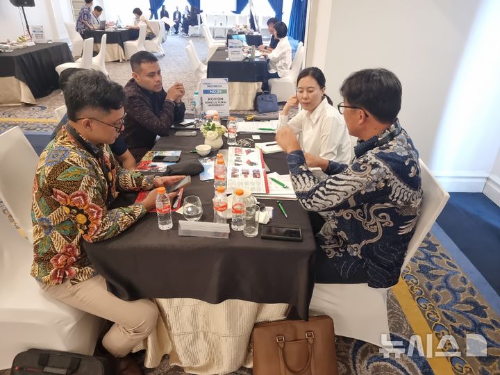 [전주=뉴시스] 인도네시아 자카르타에서 열린 '찾아가는 수출상담회' 모습. (사진= 전북테크노파크 제공) *재판매 및 DB 금지