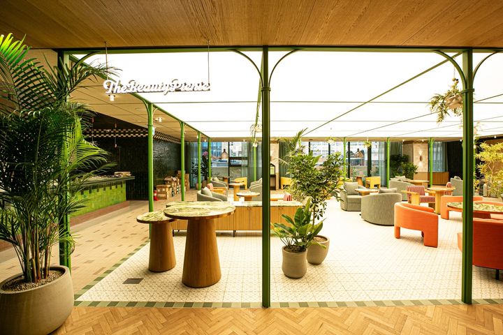 [서울=뉴시스] CJ올리브영은 '올리브 멤버스'를 위해 로레알코리아의 멤버십 '마이 뷰티 박스' 연계하는 등 혜택을 강화하고 있다고 4일 밝혔다.(사진=CJ올리브영 제공) *재판매 및 DB 금지