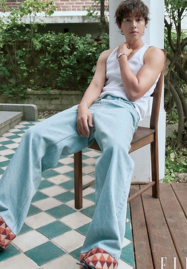 [서울=뉴시스] 송중기. (사진=송중기 인스타그램 캡처) 2025.09.04. photo@newsis.com *재판매 및 DB 금지