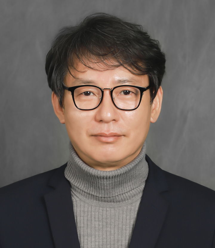 [대전=뉴시스] 국립한밭대 신소재공학과 박준식 교수. (사진=국립한밭대 제공) 2025.09.04. photo@newsis.com *재판매 및 DB 금지