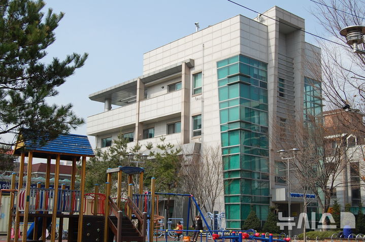 [안양=뉴시스] 안양시 학교밖청소년지원센터 전경. (사진=안양시 제공). 2025.09.04.photo@newsis.com