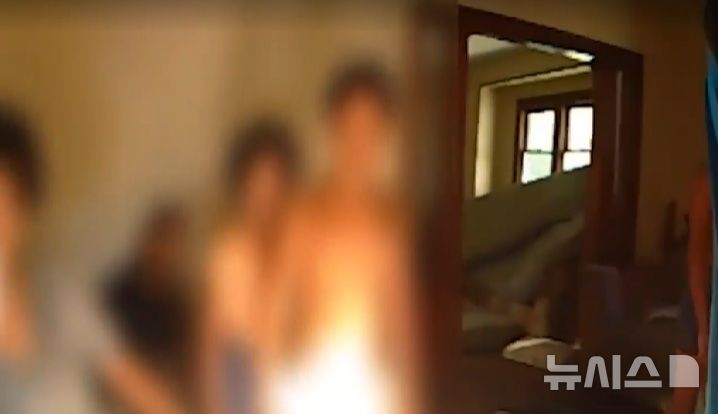 [뉴시스]바디캠으로 촬영된 영상에는 씻지 못한 듯 온몸이 더럽고 벌레에 물린 자국이 가득한 아이들의 모습이 담겼다. (사진=USA투데이) 2025.9.4