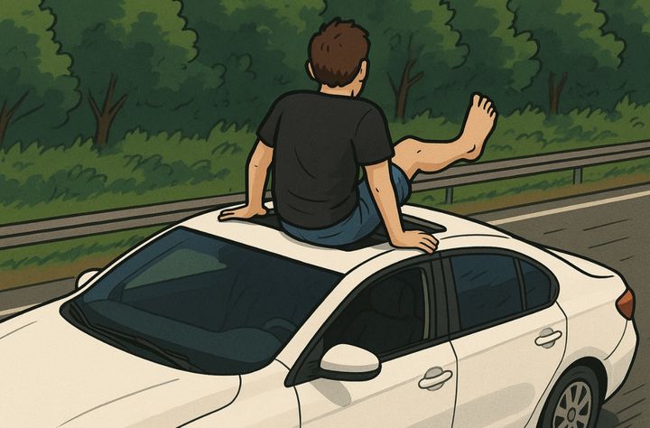 [서울=뉴시스] 가평의 한 도로에서 주행 중인 승용차 선루프 밖으로 한 남성이 상반신과 다리를 내미는 위험천만한 장면이 포착됐다.(사진=AI 생성 이미지) 2025.09.05 *재판매 및 DB 금지