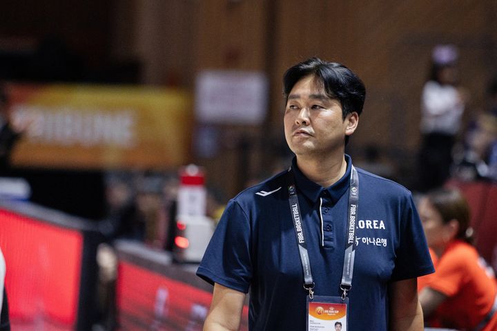 [서울=뉴시스] 한국 16세 이하(U-16) 남자 농구 대표팀의 류영준 감독. (사진=대한민국농구협회 제공) *재판매 및 DB 금지