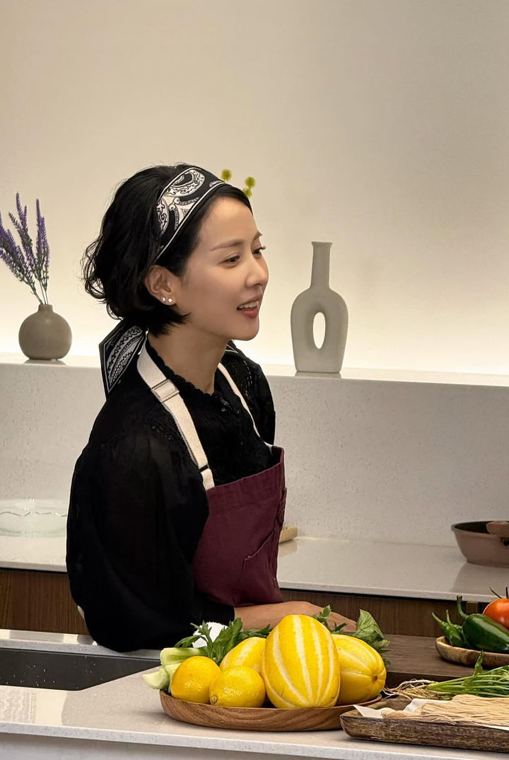 [서울=뉴시스] 배우 조여정. (사진=조여정 인스타그램 캡처) 2025.09.05. photo@newsis.com *재판매 및 DB 금지