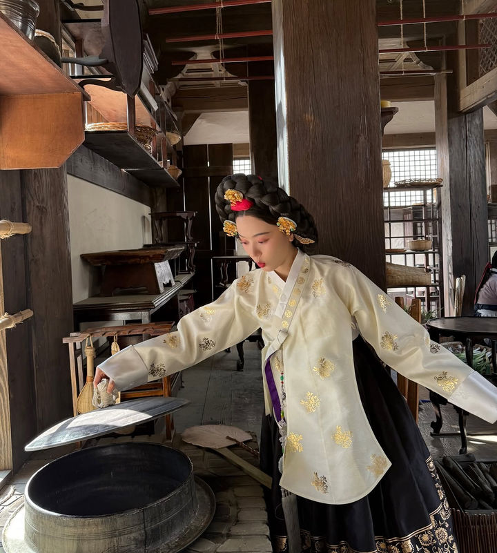 [서울=뉴시스] 배우 강한나. (사진=강한나 인스타그램 캡처) 2025.09.05. photo@newsis.com *재판매 및 DB 금지