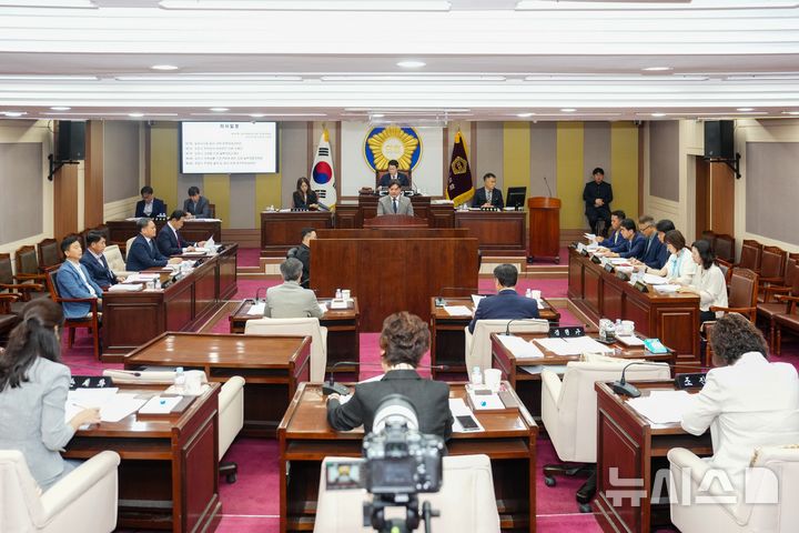 [포천=뉴시스] 제187회 임시회 폐회. (사진=포천시의회 제공) 2025.09.05 photo@newsis.com