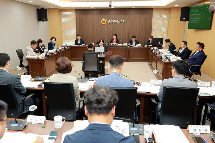 충북도의회 제428회 임시회 산업경제위원회 2차 회의. (사진=충북도의회 제공) *재판매 및 DB 금지