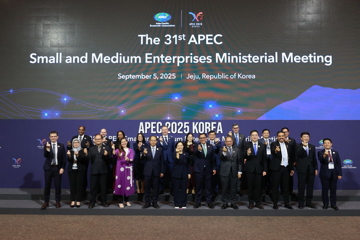 [제주=뉴시스] 2025 APEC 중소기업 장관회의. (사진=중소벤처기업부 제공) 2025.09.05. photo@newsis.com *재판매 및 DB 금지