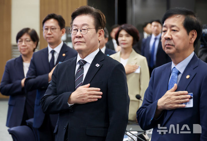 韓경제 올해 2% 도약한다…경기진작+전략산업 투자로 성장 궤도 복귀