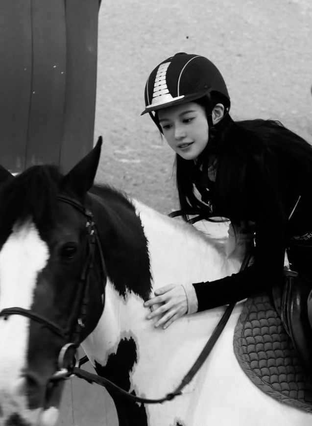 [서울=뉴시스] 고윤정. (사진=고윤정 인스타그램 캡처) 2025.09.06. photo@newsis.com *재판매 및 DB 금지