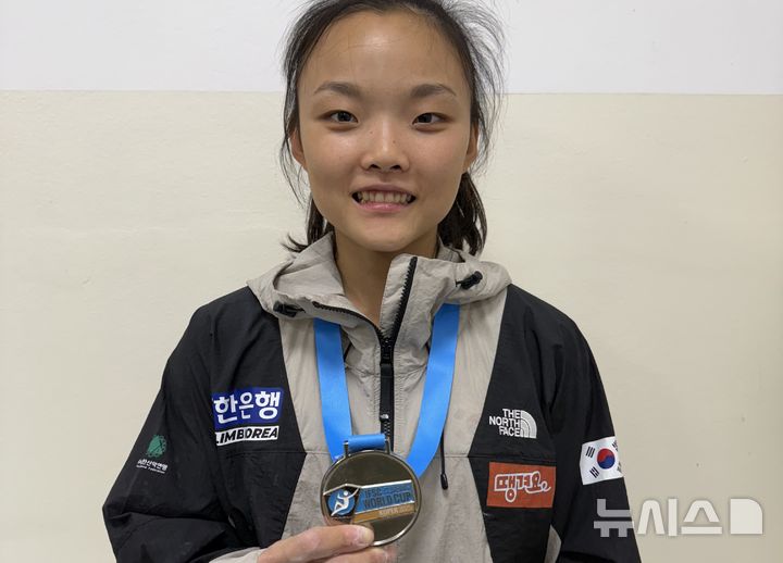 [서울=뉴시스]스포츠클라이밍 서채현 은메달. (사진=올댓스포츠 제공)