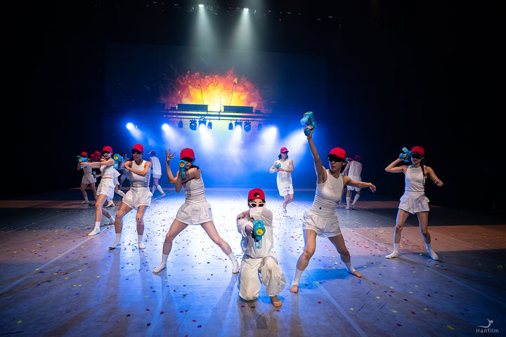 [대구=뉴시스] 대구시립무용단 초청공연 '어린이 무용극_탈출' 공연 모습. (사진=행복북구문화재단 제공) 2025.09.07. photo@newsis.com *재판매 및 DB 금지