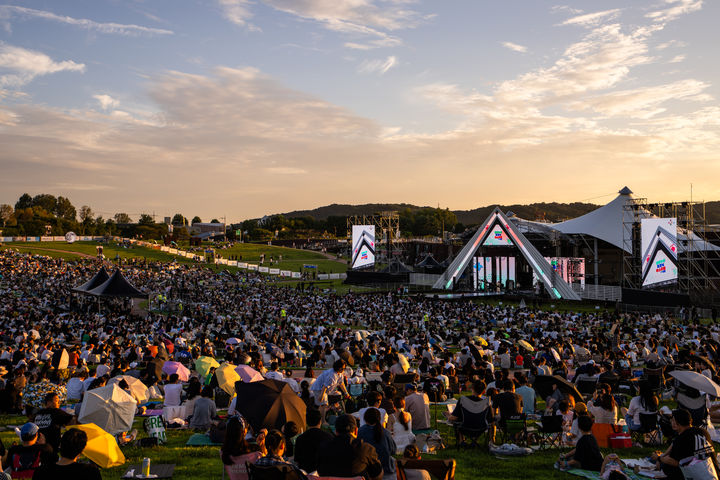 [수원=뉴시스] 지난 5~7일 파주 임진각 평화누리 일원에서 열린 '평화누리 피크닉 페스티벌 with 캠핑. (사진=경기관광공사 제공) 2025.09.08. photo@newsis.com *재판매 및 DB 금지