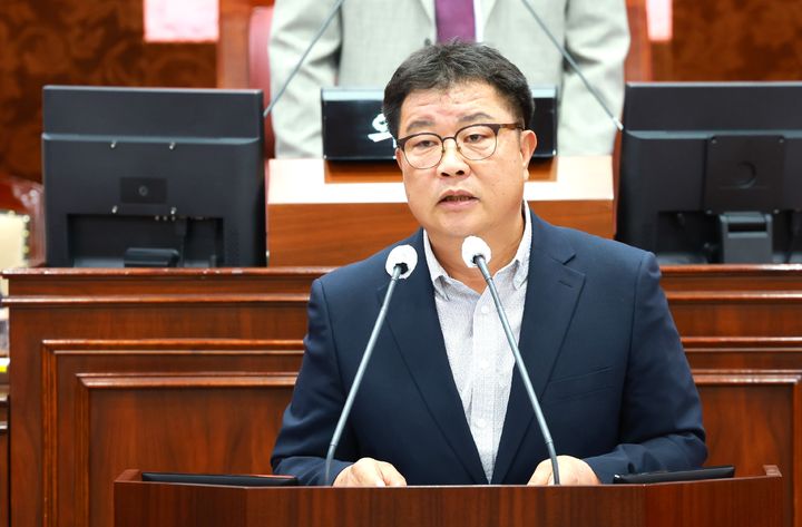 5분 발언하는 이재신 제천시의원 *재판매 및 DB 금지