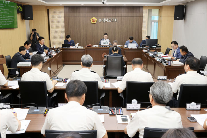 오송참사 추모 조형물 건립 '또 연기'…도의회, 예산 전액 삭감