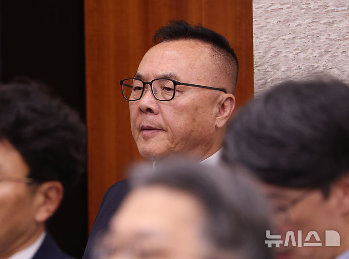 [서울=뉴시스] 김명년 기자 = 황주호 한국수력원자력 사장이 8일 오후 서울 여의도 국회에서 열린 산업통상자원중소벤처기업위원회 전체회의에 출석해 있다. 2025.09.08. kmn@newsis.com