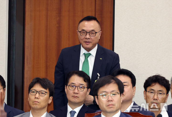 [서울=뉴시스] 고승민 기자 = 황주호 한국수력원자력 사장이 8일 서울 여의도 국회에서 열린 산업통상자원중소벤처기업위원회 전체회의에서 의원 질의에 답하고 있다. 2025.09.08. kkssmm99@newsis.com