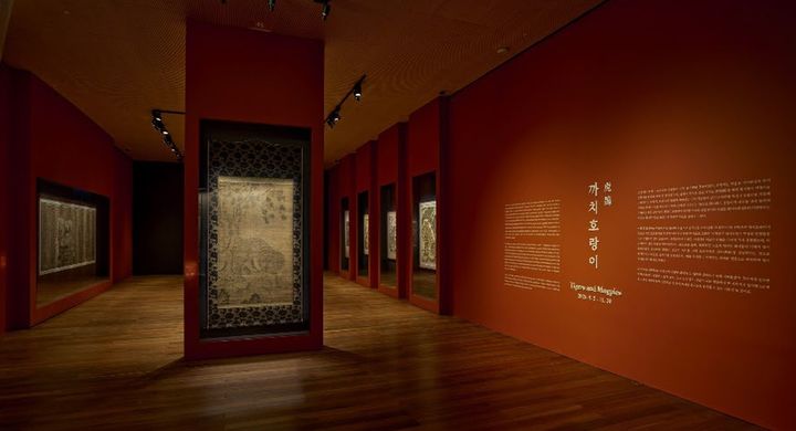 리움미술관 상설기획전 '까치호랑이 虎鵲' 전경. *재판매 및 DB 금지