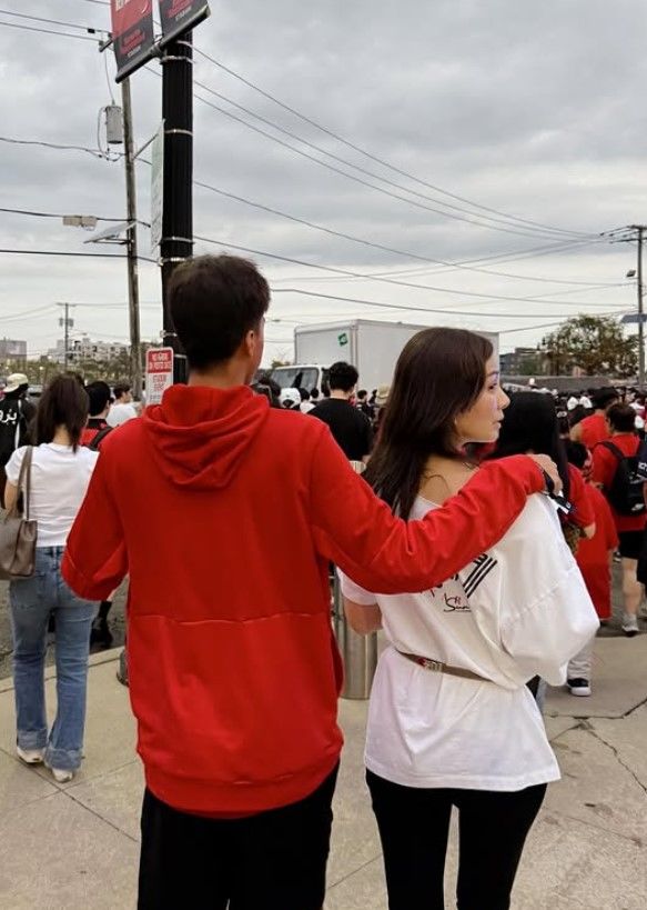 [서울=뉴시스] 손태영과 아들의 모습. (사진=손태영 인스타그램 캡처) 2025.09.09. photo@newsis.com *재판매 및 DB 금지