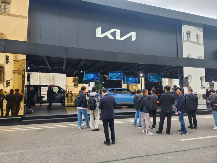 [뮌헨(독일)=뉴시스] 독일 뮌헨에서 열린 IAA 모빌리티 2025에 있는 기아 부스 모습. (사진=이창훈 기자) 2025.09.09 photo@newsis.com *재판매 및 DB 금지 *재판매 및 DB 금지